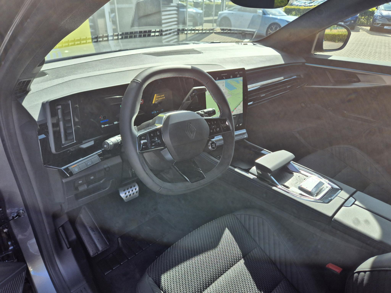 Renault Austral 1.2 E-Tech full hybrid 200 esprit Alpine Nw model, — photo 9