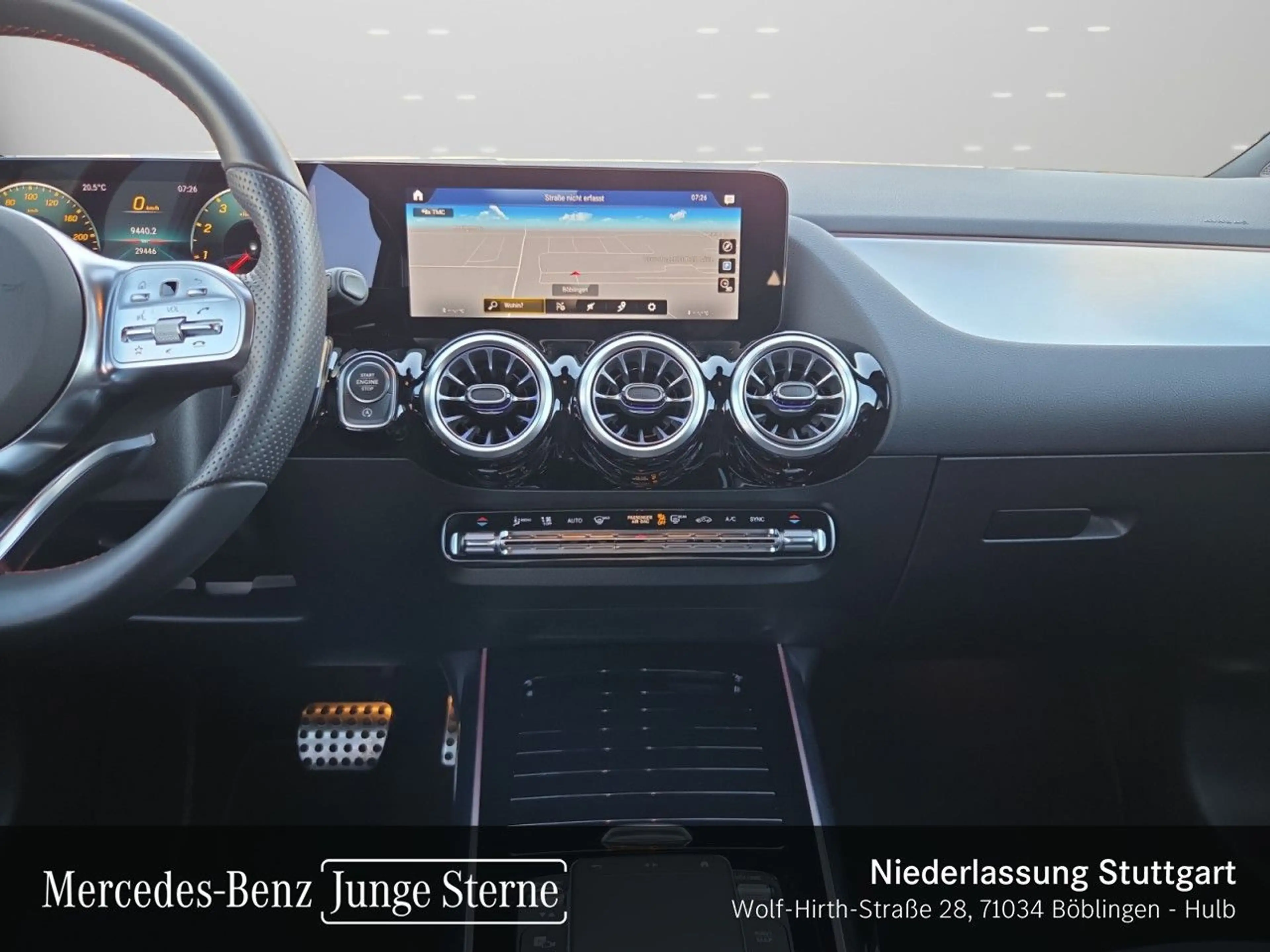 Mercedes-Benz GLA 35 AMG GLA 35 4M AMG+PANO+360°+MULTIBEAM+8G — photo 14