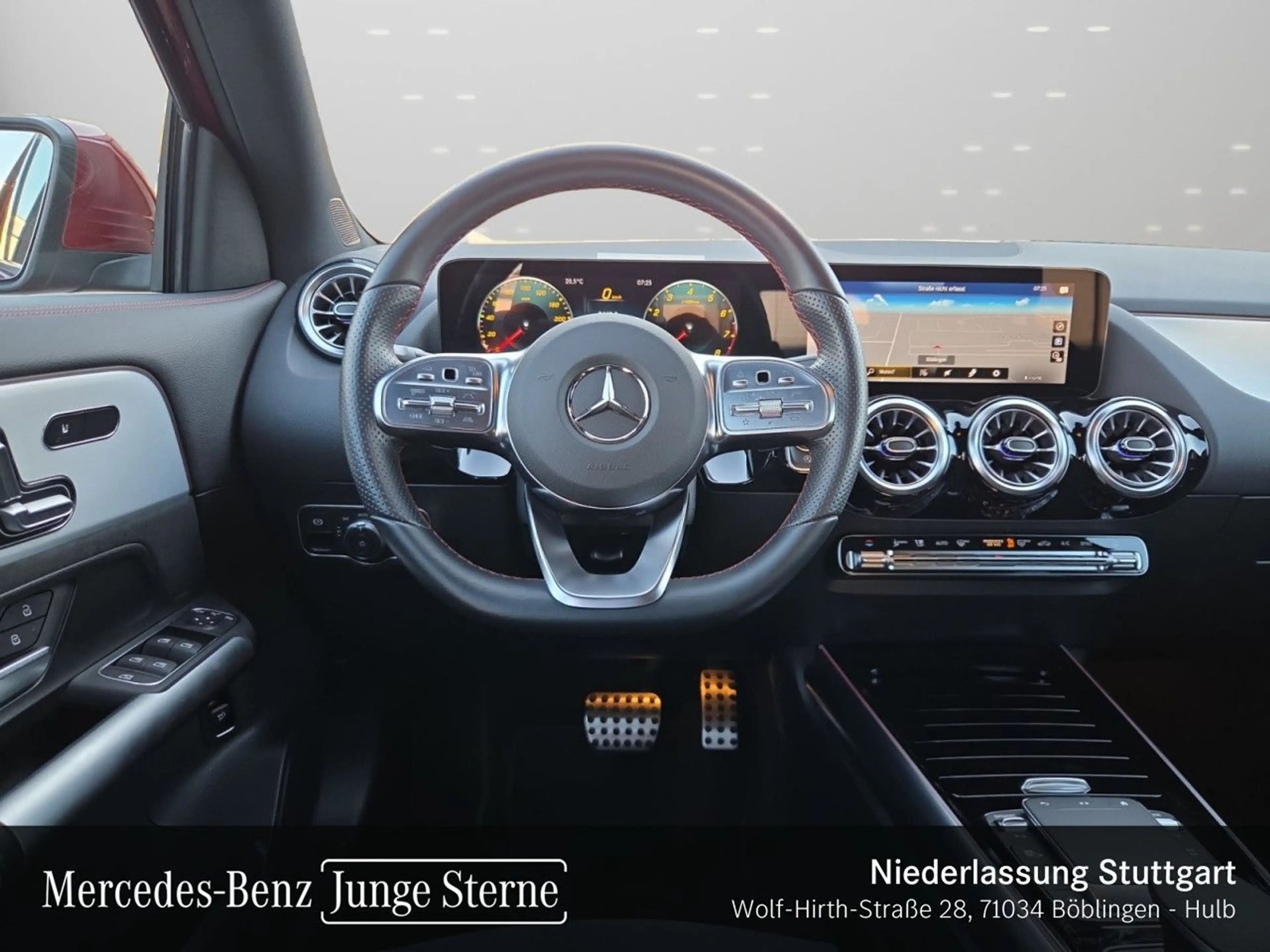 Mercedes-Benz GLA 35 AMG GLA 35 4M AMG+PANO+360°+MULTIBEAM+8G — photo 12
