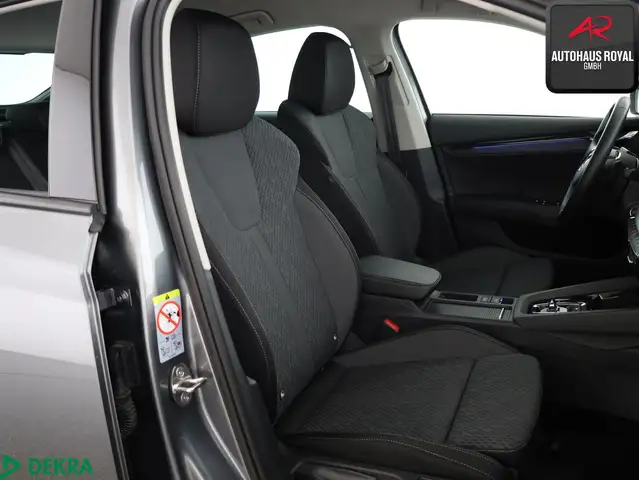 Skoda Octavia view 12