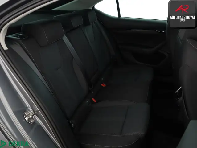 Skoda Octavia view 13