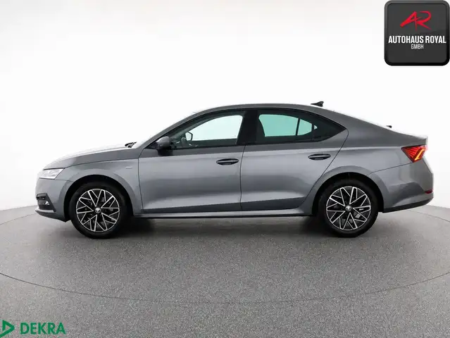 Skoda Octavia view 2