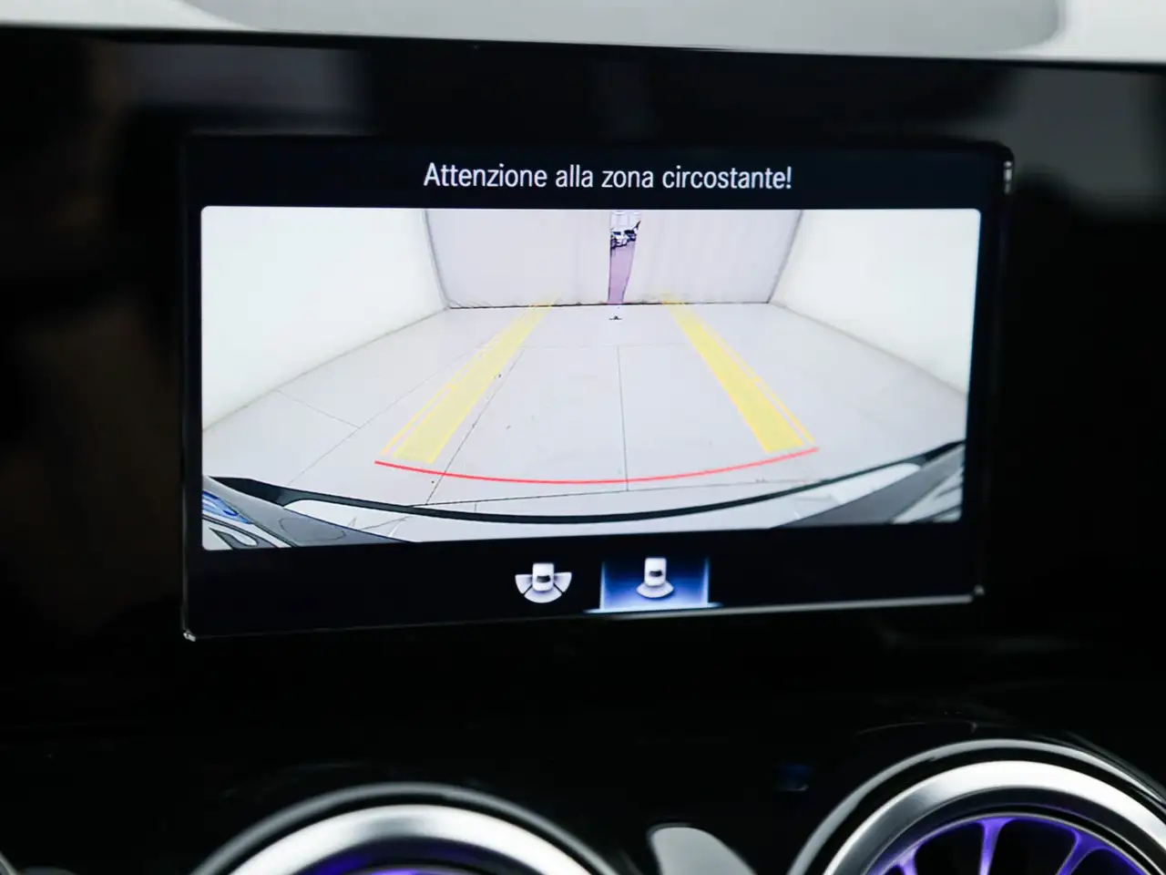 Mercedes-Benz GLB 180 180 d premium auto 17