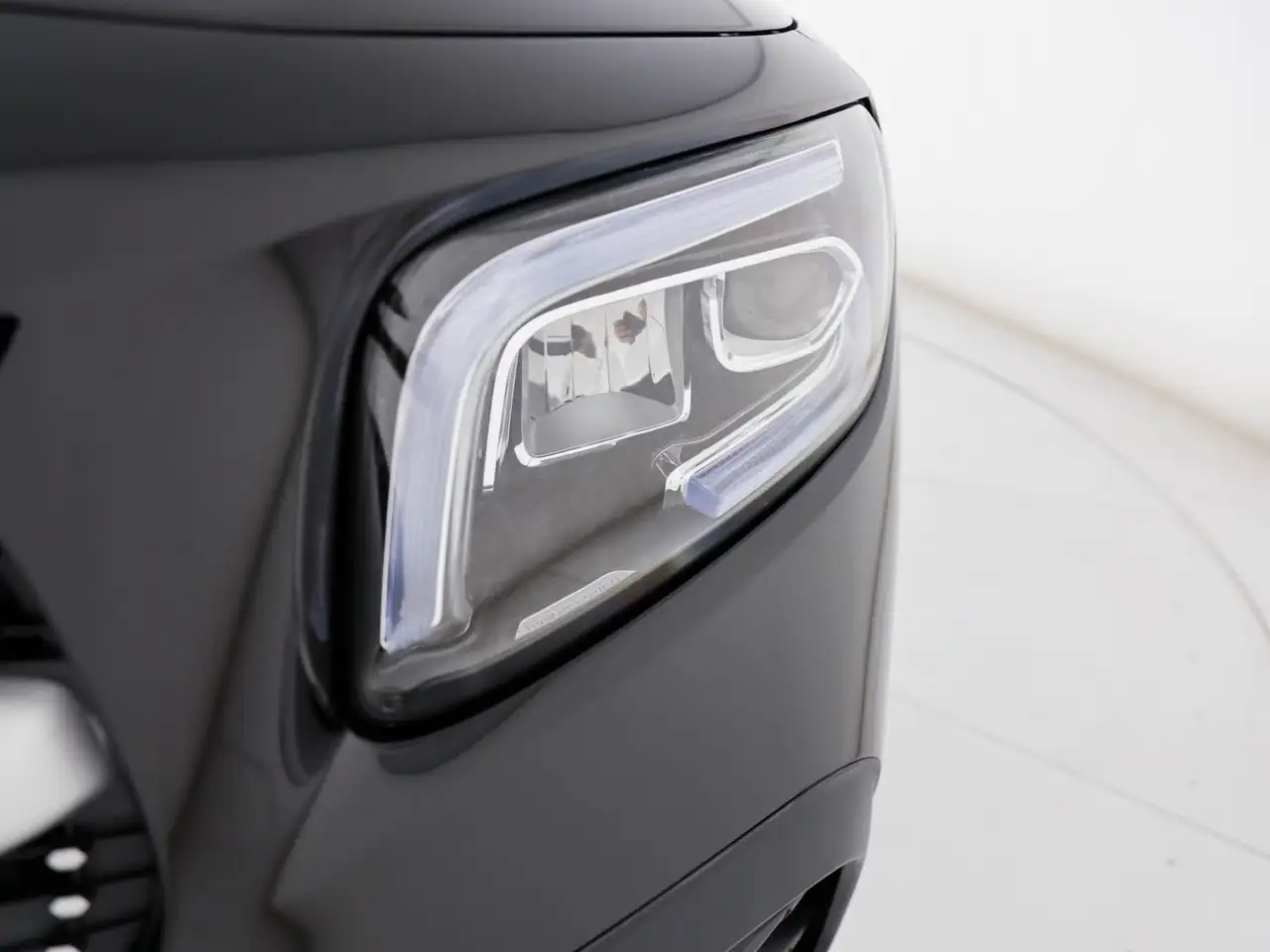 Mercedes-Benz GLB 180 180 d premium auto 8
