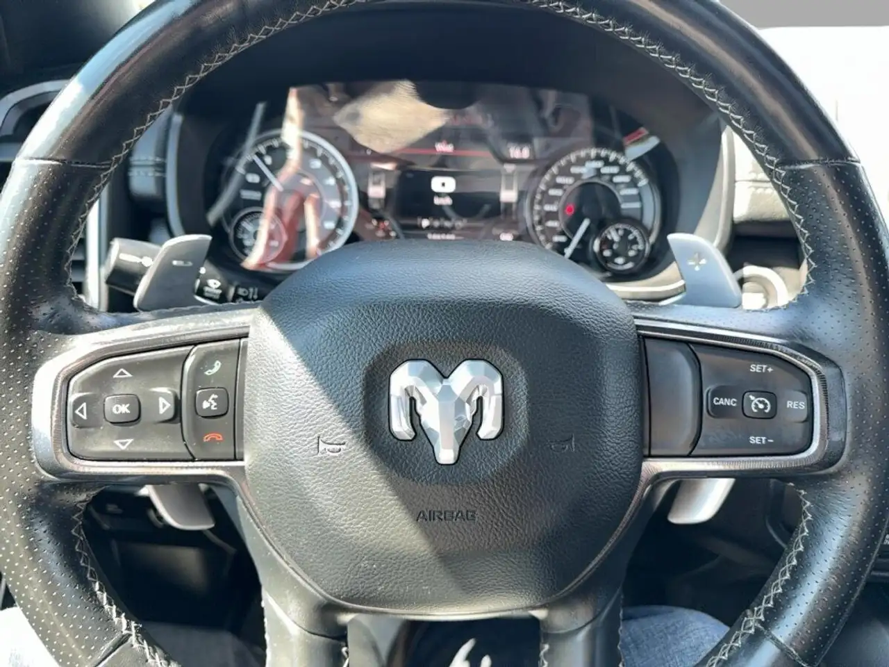 RAM 1500 снимка RAM 1500