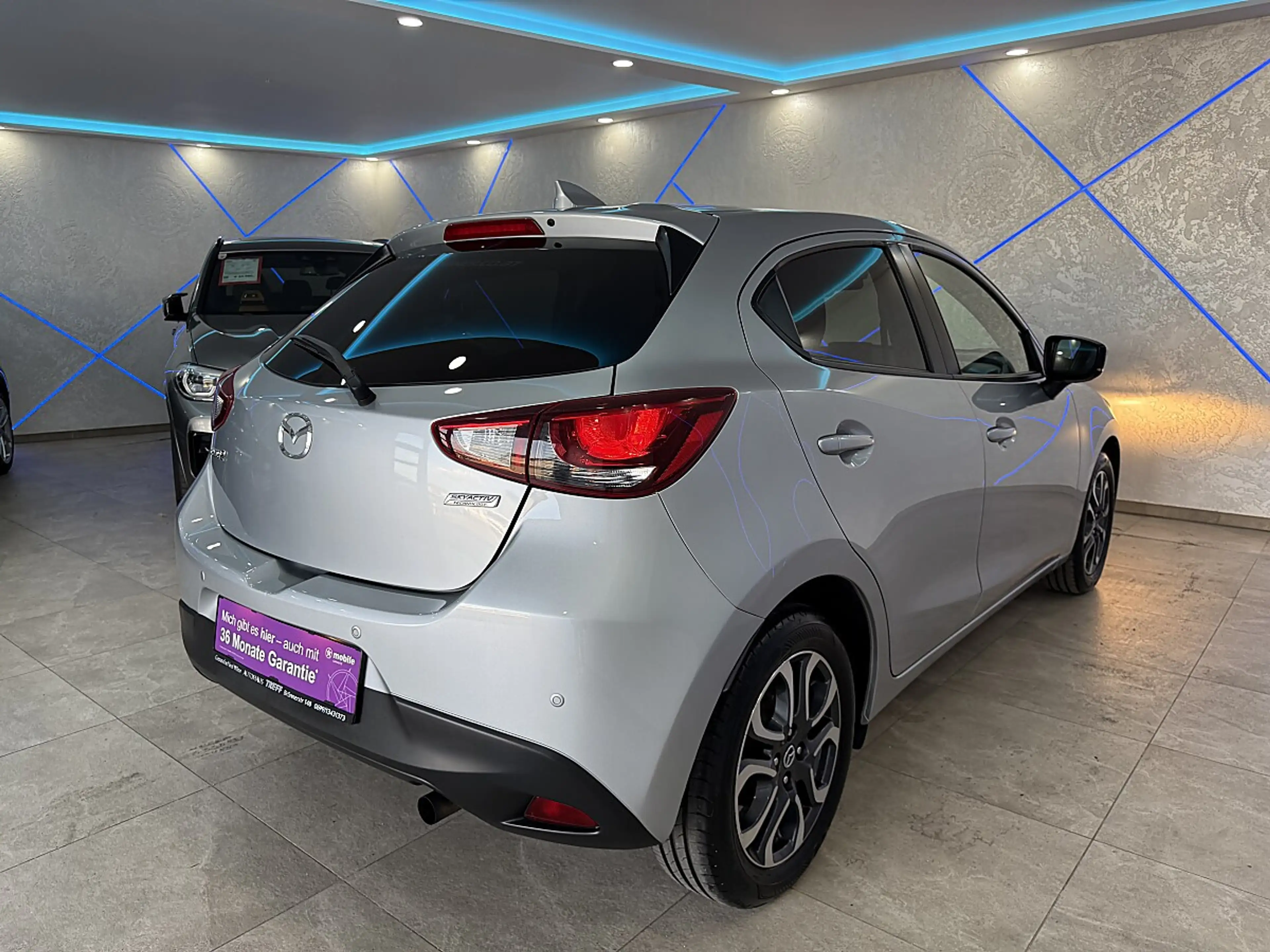 Mazda 2 Mazda2 G75 Takumi*PDC*TOTWINKEL*SPUR*SITZHEIZUN... — photo 7