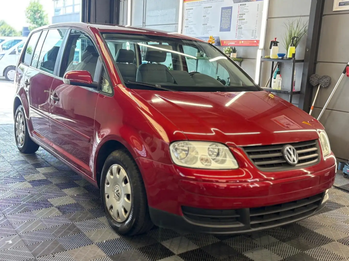 Volkswagen Touran 1.9 TDI bj. 12/2005 188000km Красный - 1