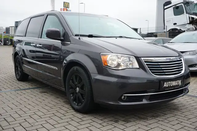 Chrysler Grand Voyager Town&Country*3.6L V6*Behindert Selbstfahrer*LPG