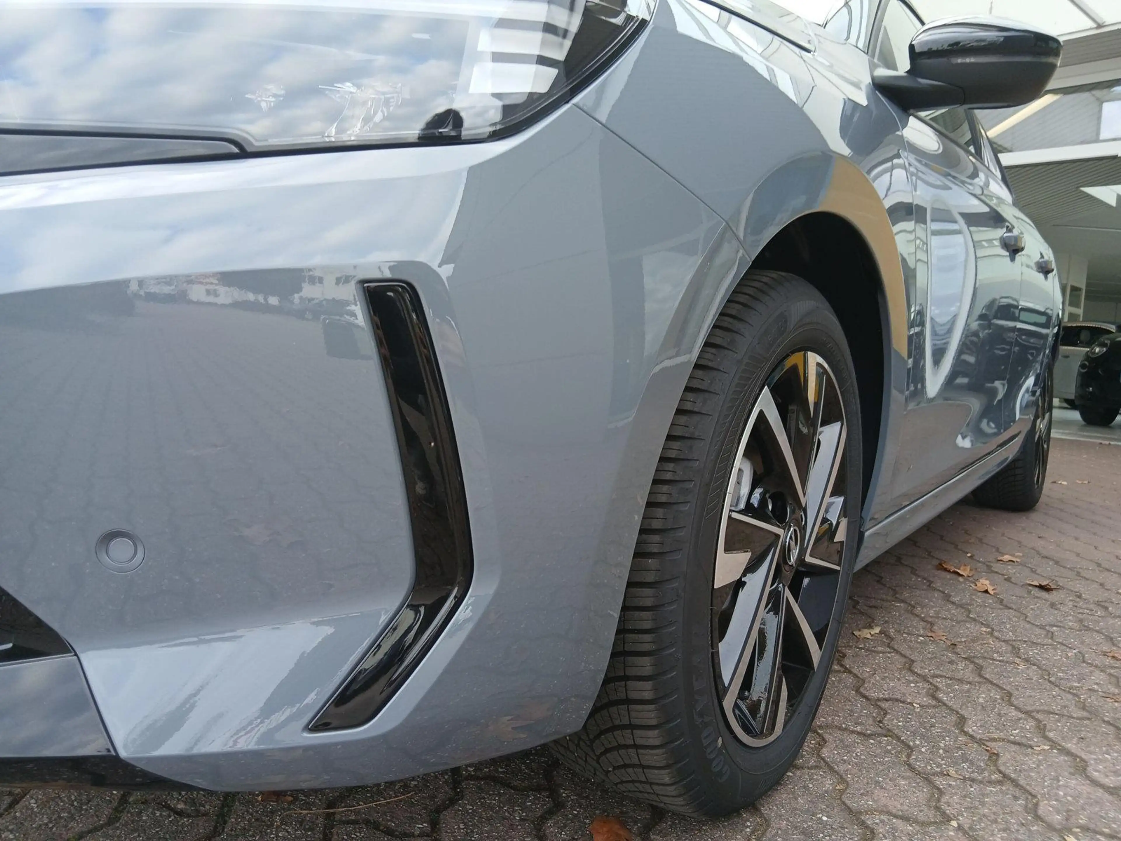 Opel Corsa +Rückfahrkamera+Allwetterreifen — photo 7