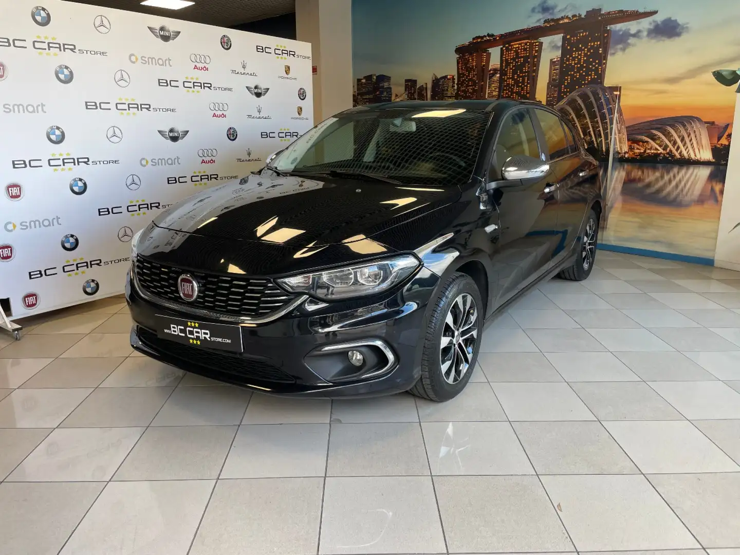 Fiat Tipo 1.6 Mjt 120cv hatchback DCT Mirror Noir - 1