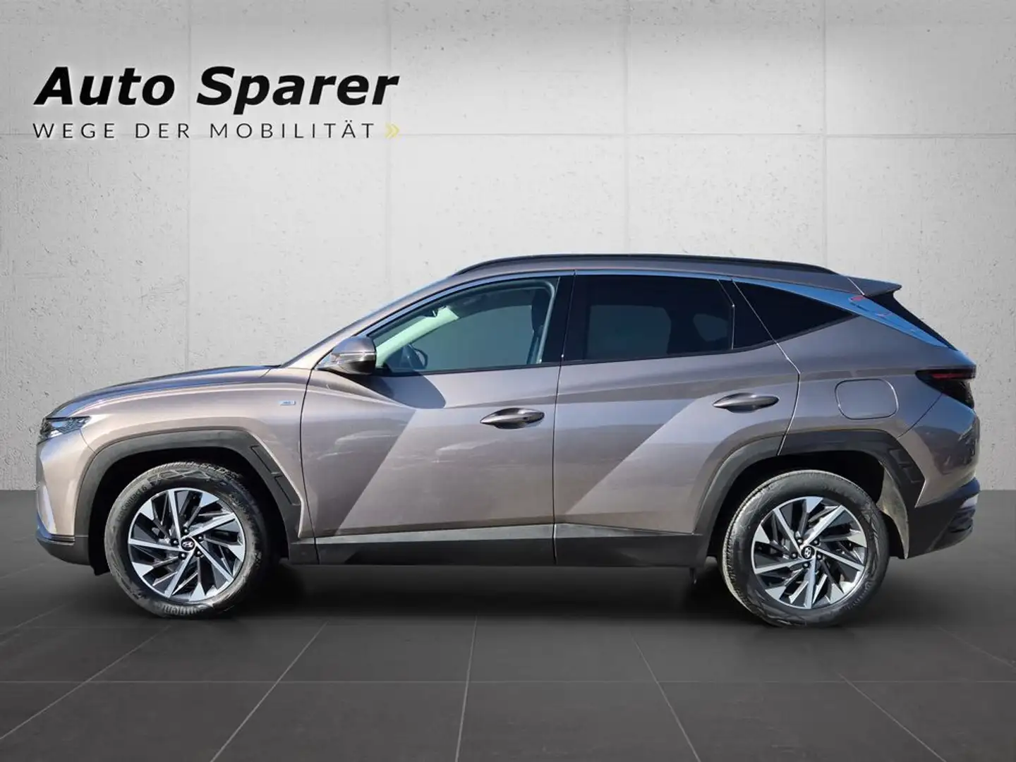 Hyundai TUCSON TUCSON NX4 Trend Line 1,6 CRDi 48V 4WD DCT Braun - 2