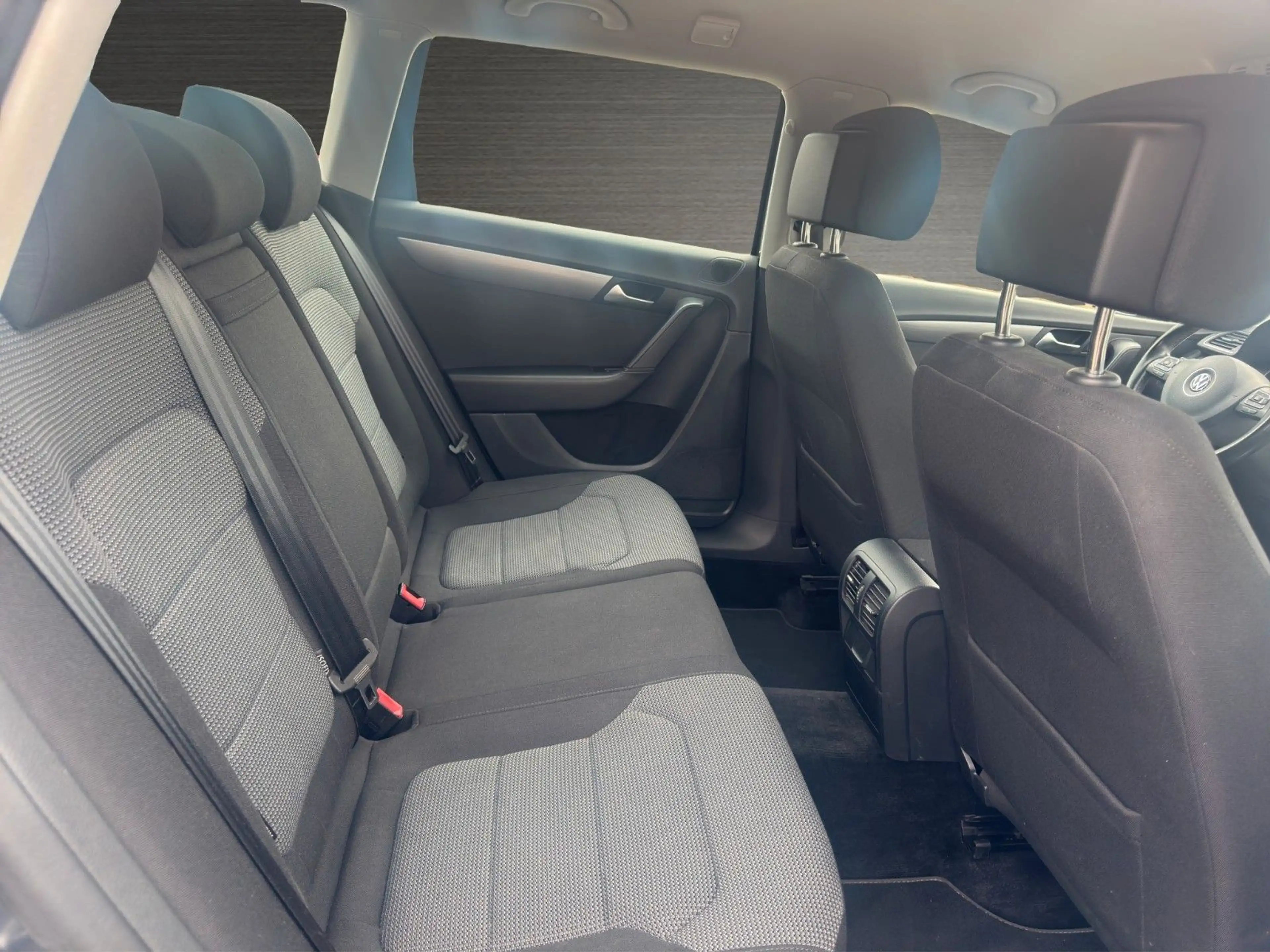 Volkswagen Passat Variant Passat 2.0 TDI Variant Xenon Tempo Kima SHZ 2.Hd — photo 13