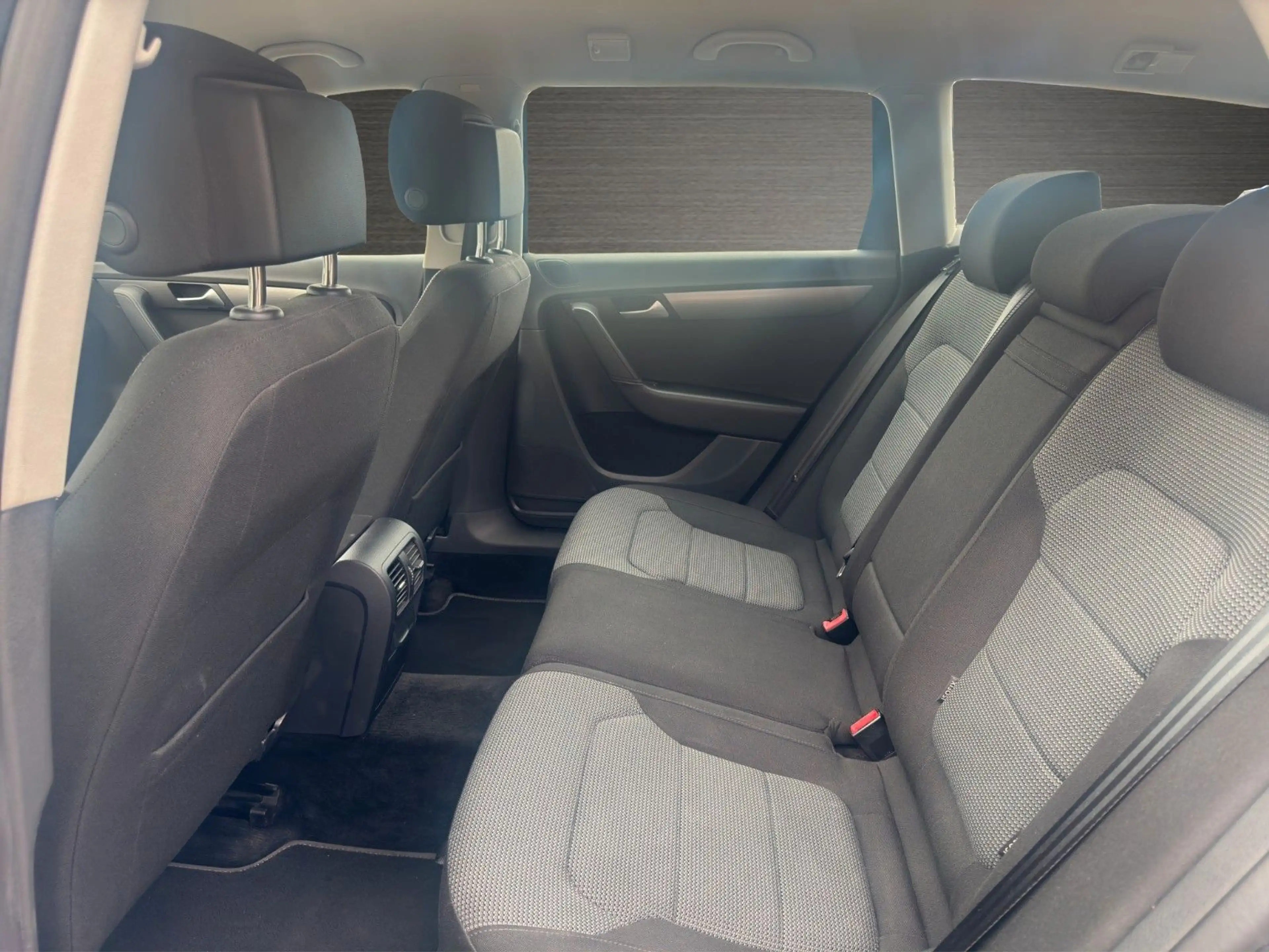 Volkswagen Passat Variant Passat 2.0 TDI Variant Xenon Tempo Kima SHZ 2.Hd — photo 12