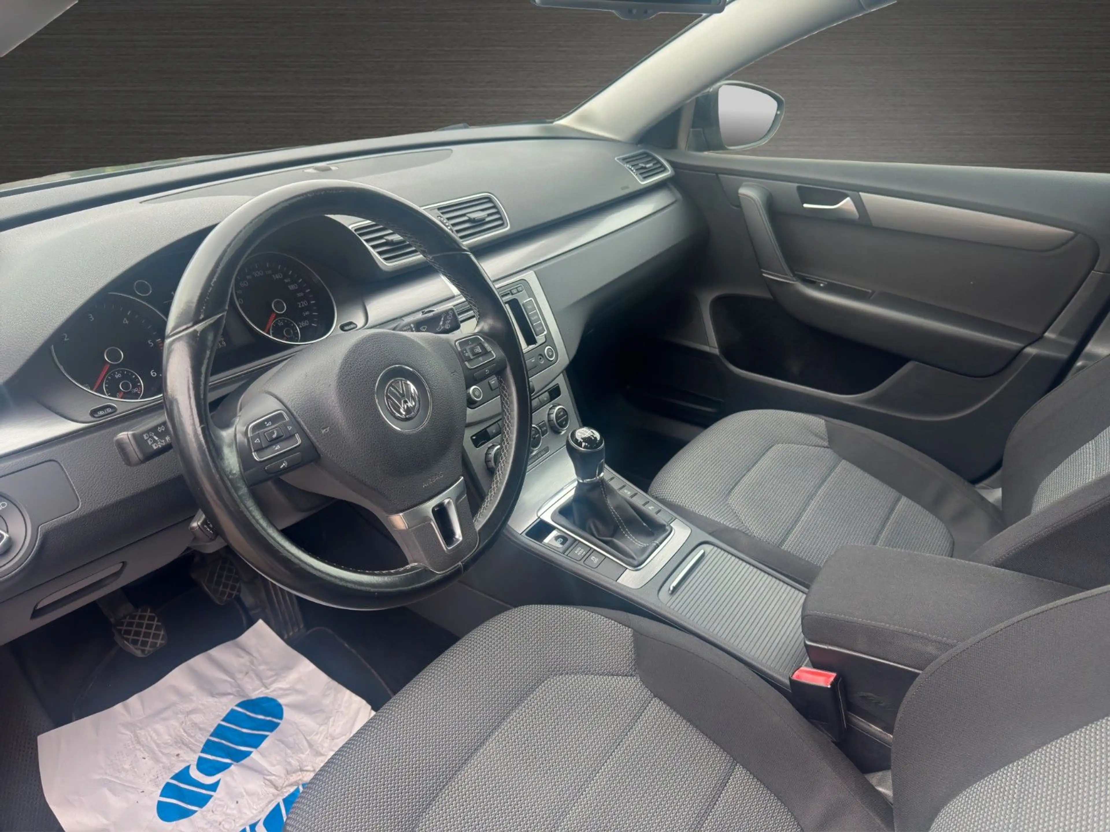 Volkswagen Passat Variant Passat 2.0 TDI Variant Xenon Tempo Kima SHZ 2.Hd — photo 10