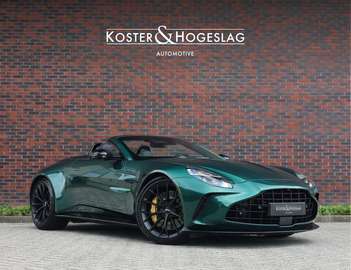 Roadster 4.0 V8 | Malachite - Bowers & Wilkins