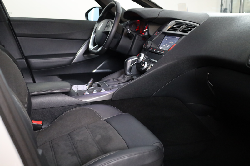 DS Automobiles DS 5 e-THP 165 Chic Automaat-6 18" | Camera | Head-Up e — photo 9