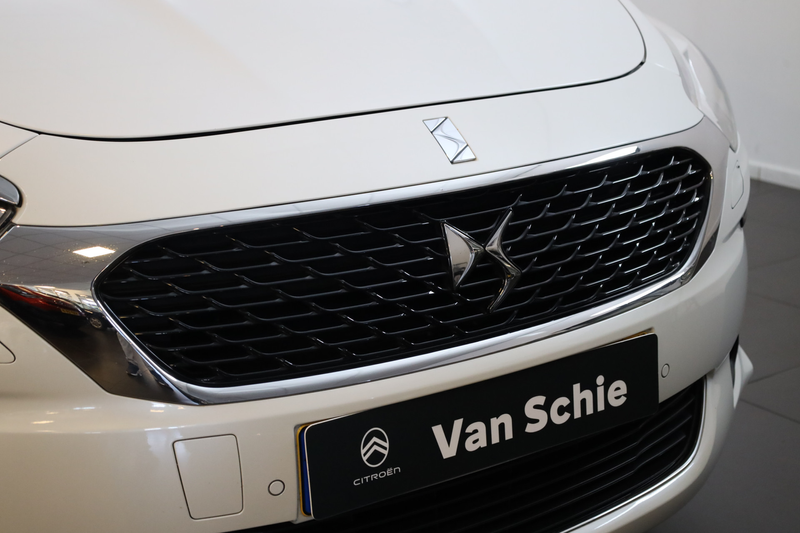 DS Automobiles DS 5 e-THP 165 Chic Automaat-6 18" | Camera | Head-Up e — photo 2
