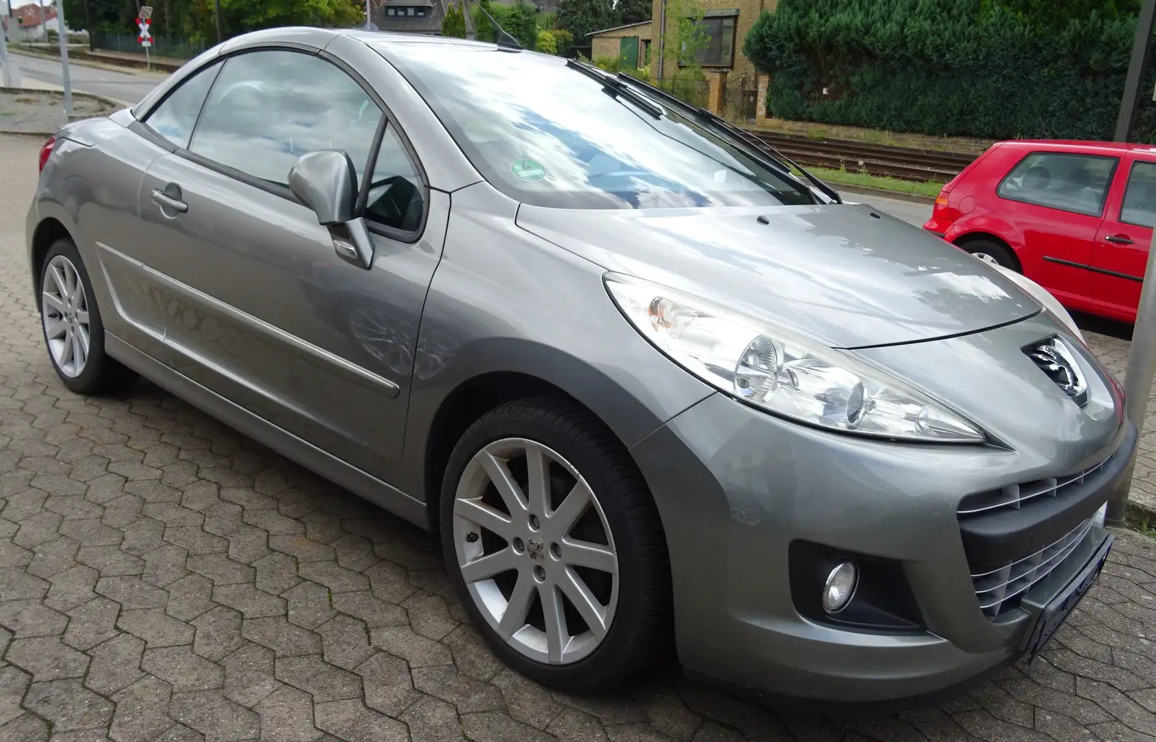 Peugeot 207 CC "Roland Garros" - 1