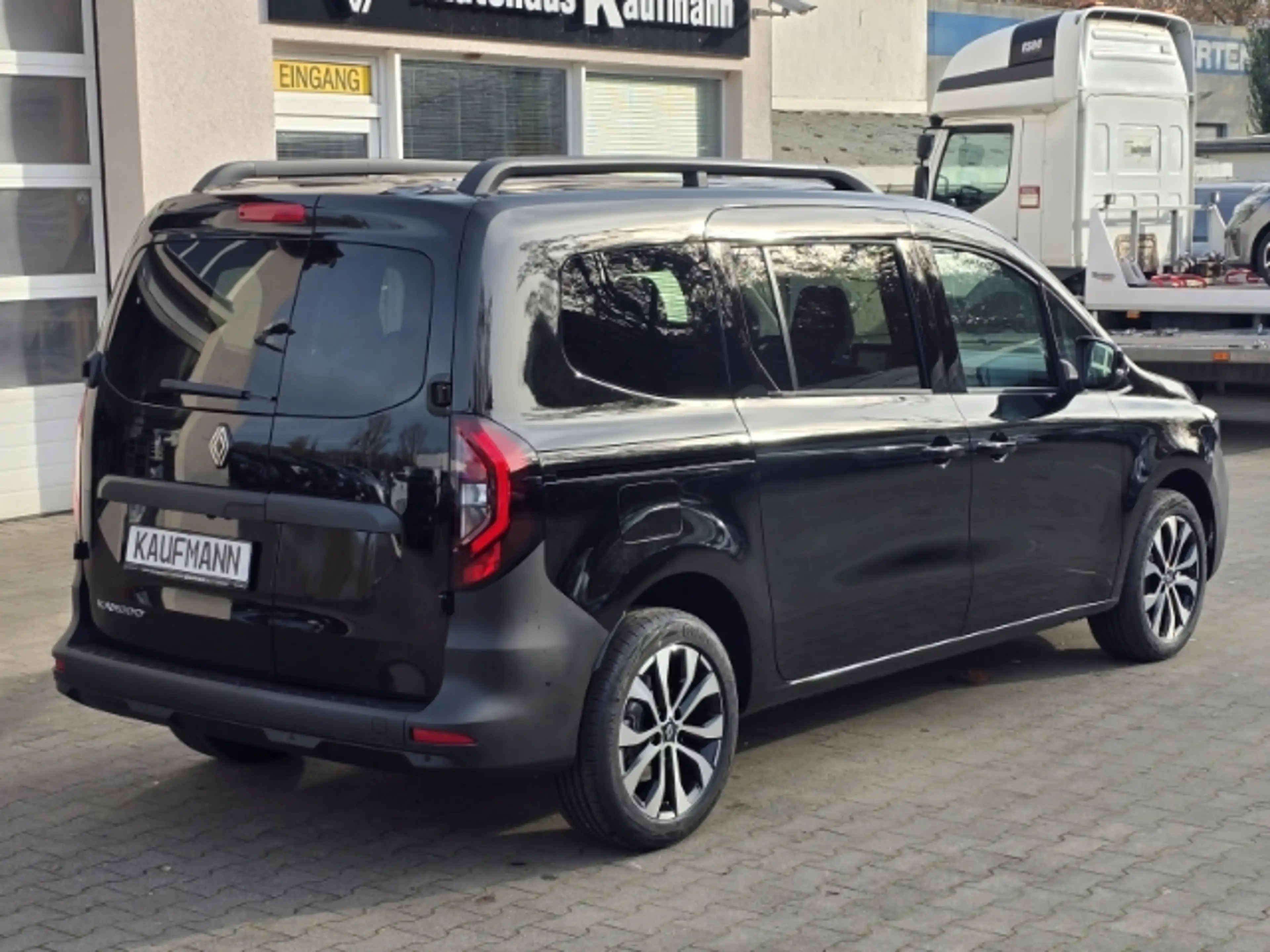 Renault Kangoo III Techno 1.3 TCe130 7 Sitzer — photo 4