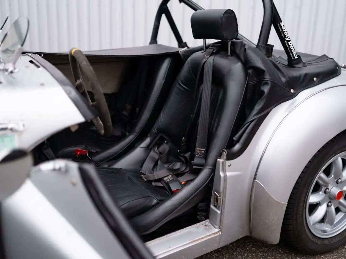 Triumph TR3 Gris - 2