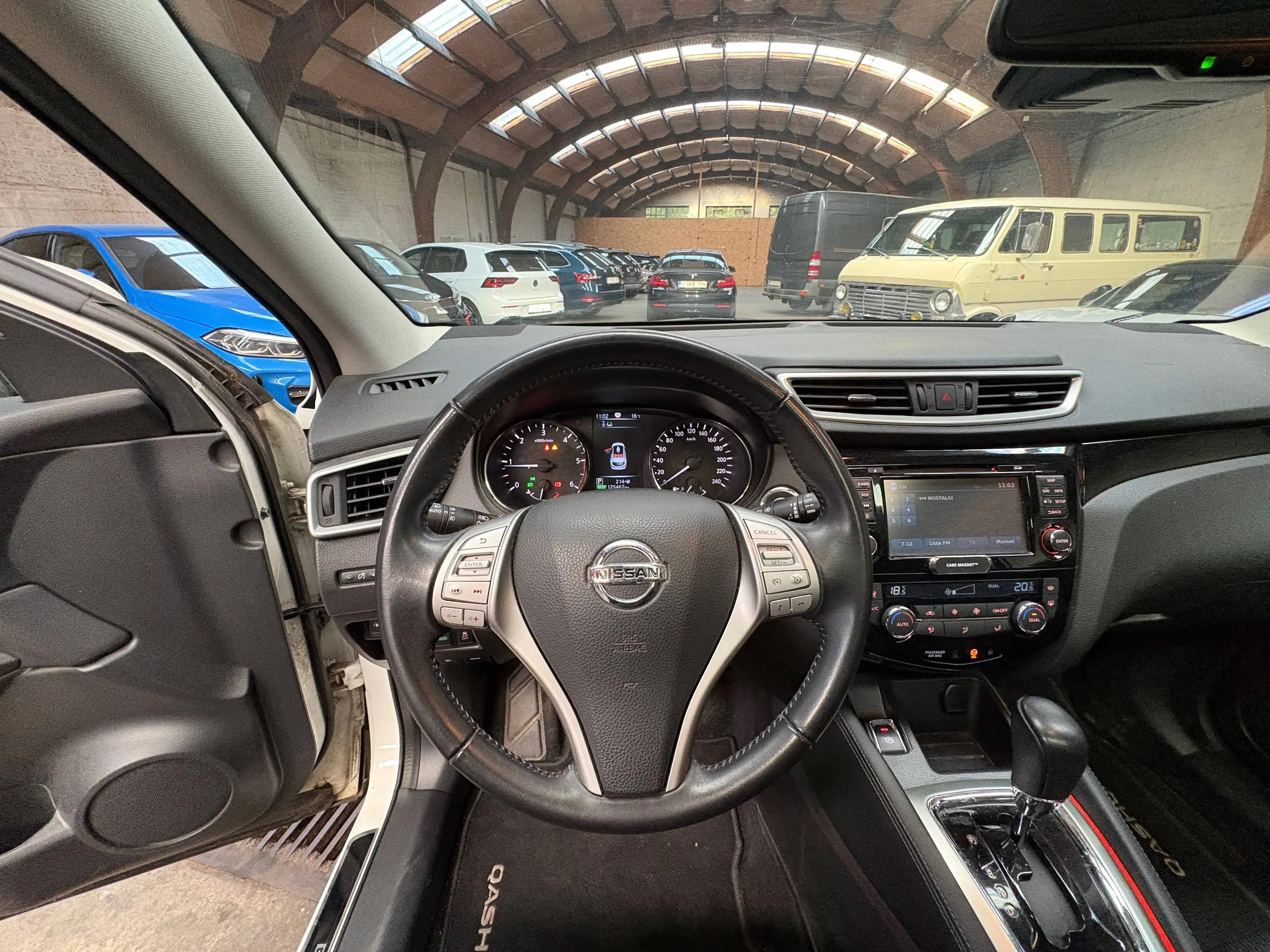 Nissan Qashqai 1.6 dCi 2WD Black Edition Xtronic /@SERVICARS WAREMME / 1ER PROP / TOIT PANO / GARANTIE 12-24-36 MOIS — photo 14