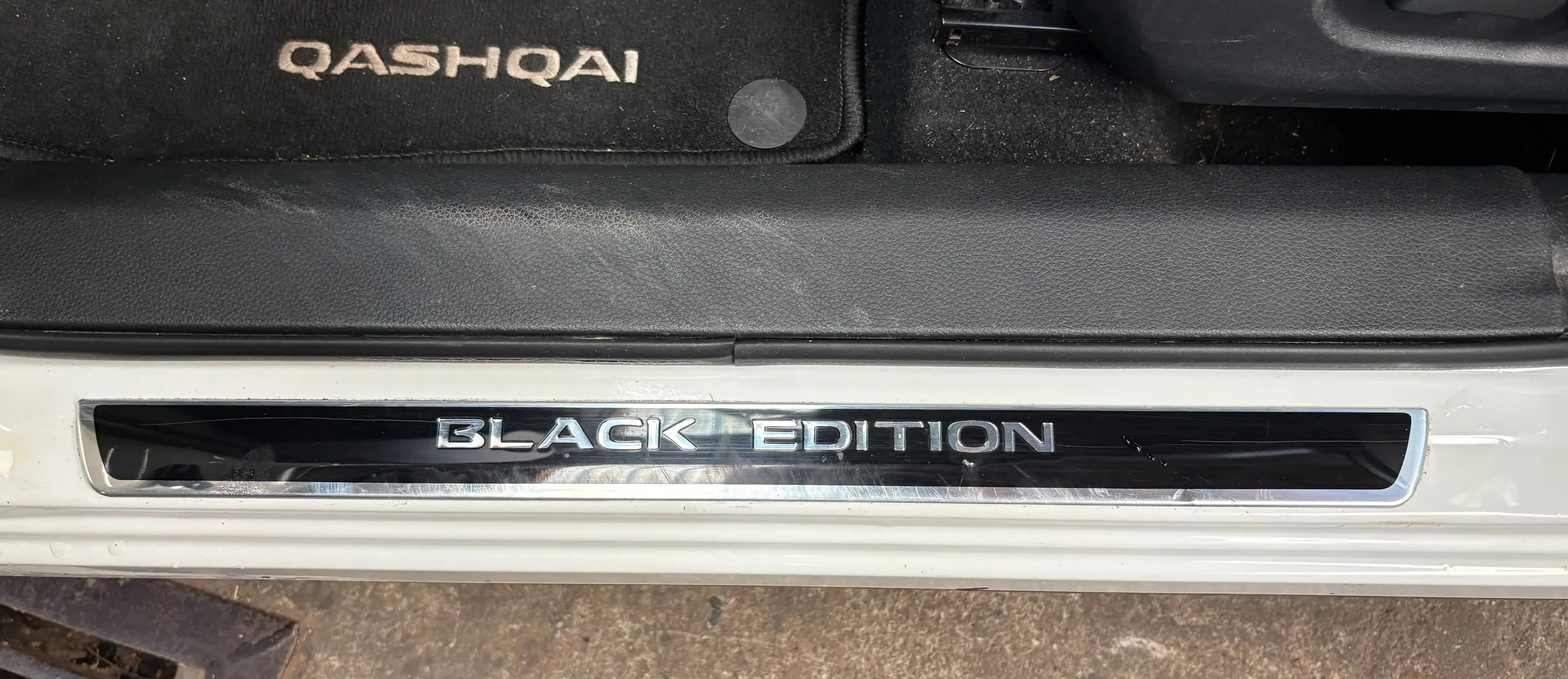 Nissan Qashqai 1.6 dCi 2WD Black Edition Xtronic /@SERVICARS WAREMME / 1ER PROP / TOIT PANO / GARANTIE 12-24-36 MOIS — photo 8