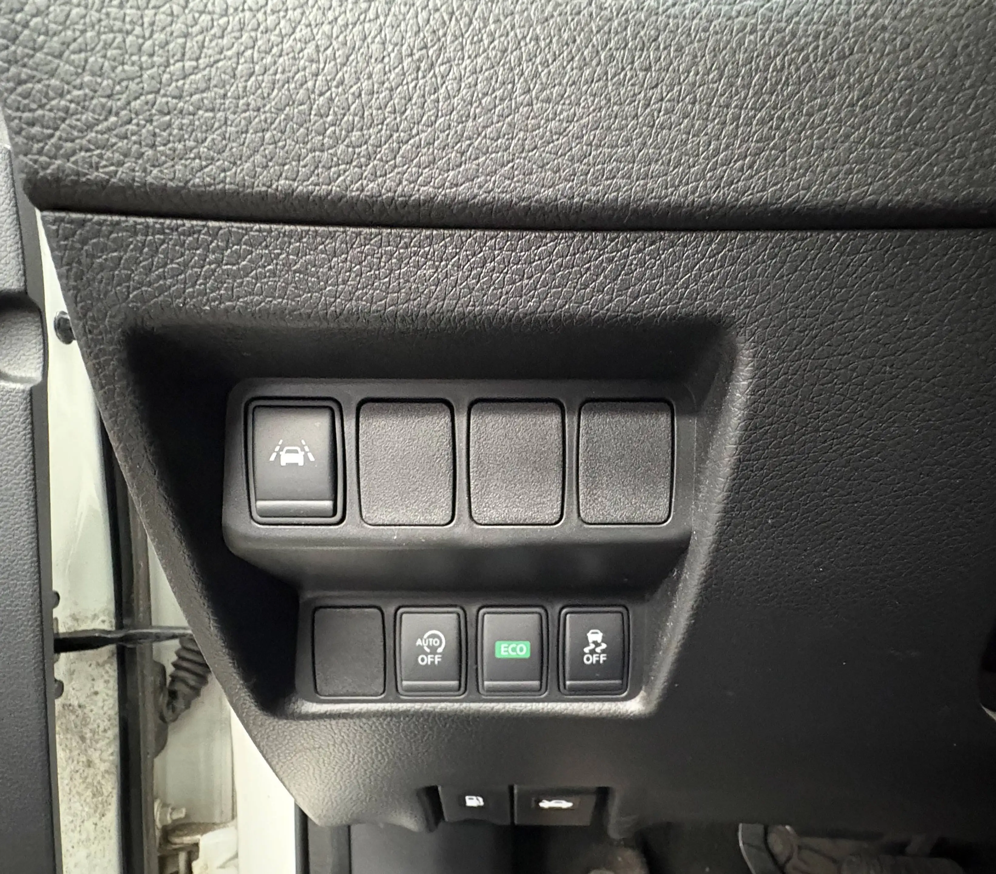 Nissan Qashqai 1.6 dCi 2WD Black Edition Xtronic /@SERVICARS WAREMME / 1ER PROP / TOIT PANO / GARANTIE 12-24-36 MOIS — photo 11
