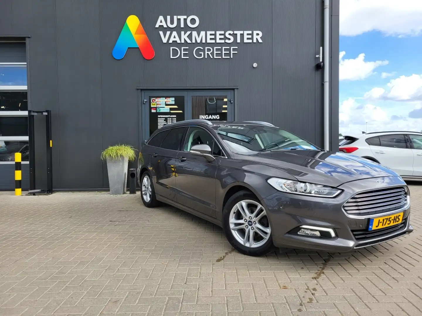Ford Mondeo Wagon 1.5 Ecoboost 160 pk Titanium Camera Winterpa Gris - 2