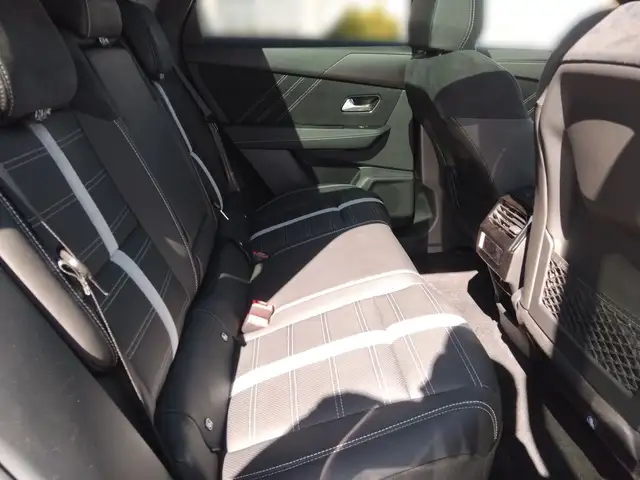 Opel Grandland Electric AWD GS 73 kWh WÄRMEPUMPE+LED+RADAR Ansicht 21