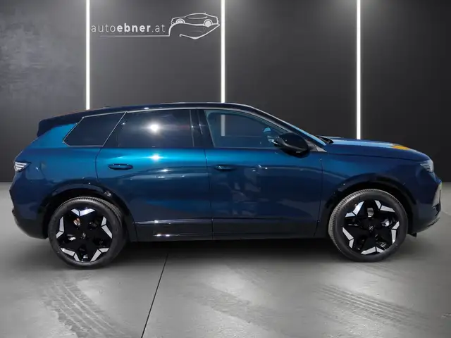 Opel Grandland Electric AWD GS 73 kWh WÄRMEPUMPE+LED+RADAR Ansicht 4