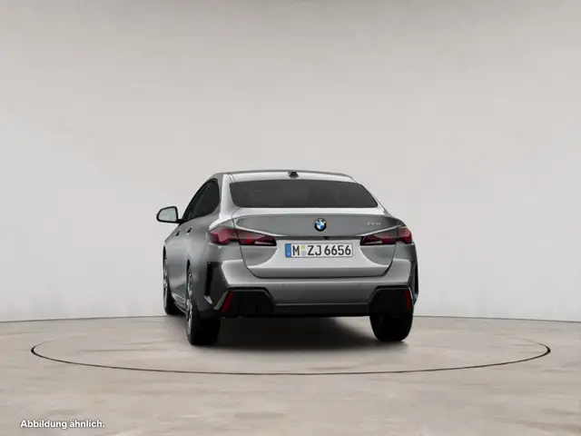 BMW 2 Series view 7
