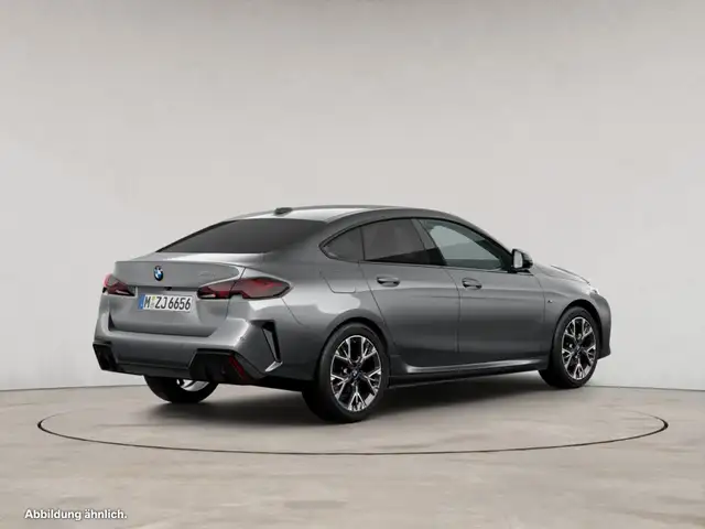 BMW 2 Series view 2