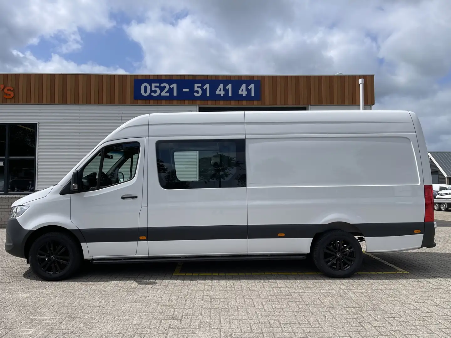 Mercedes-Benz Sprinter 317 1.9 CDI 170pk L3H2 RWD / luxe DC 5 persoons / Wit - 1