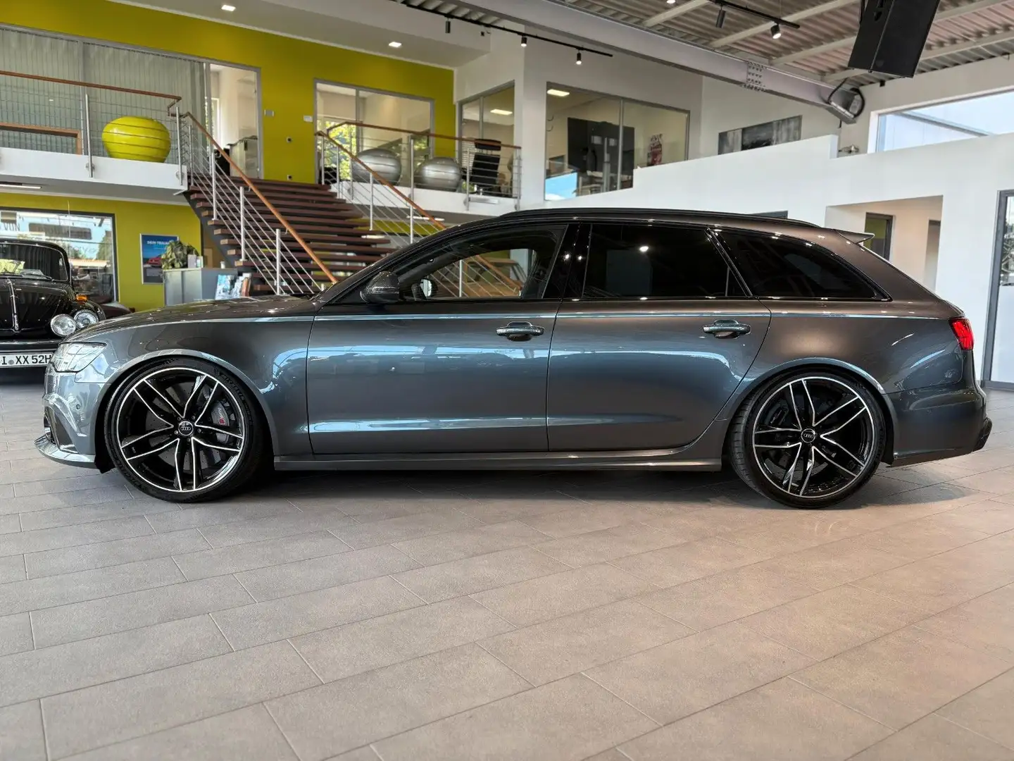 Audi RS6 Avant*Dynamik-Paket*Pano*Keramik*Soft*Matrix Grau - 2