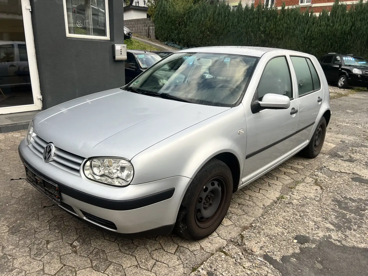 Volkswagen Golf Golf IV 1.6 Edition/KLimaanlage/ZV/ABS/Servo Silber - 2