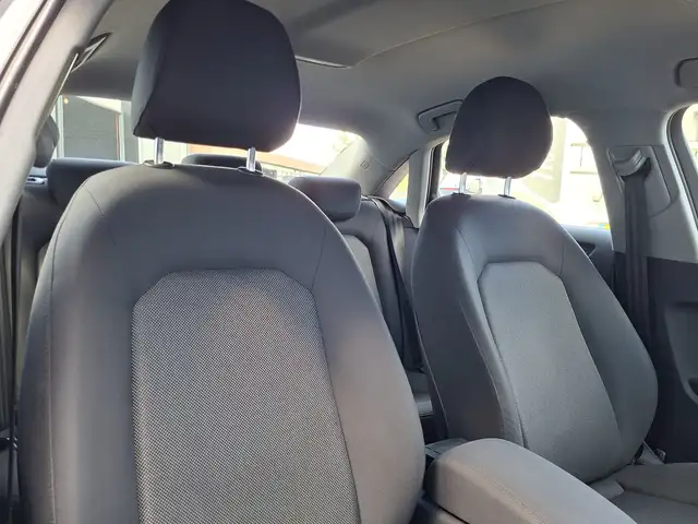 Audi A3 view 9