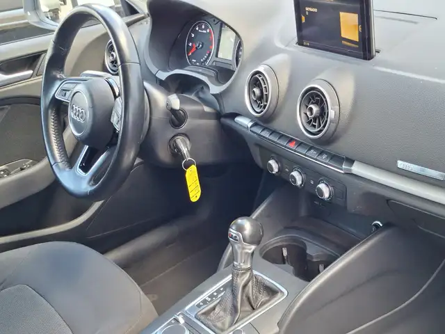 Audi A3 view 8