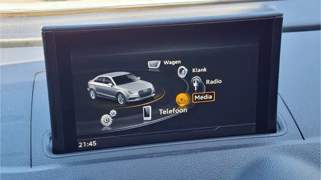 Audi A3 view 4