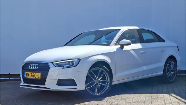 Audi A3 view 6