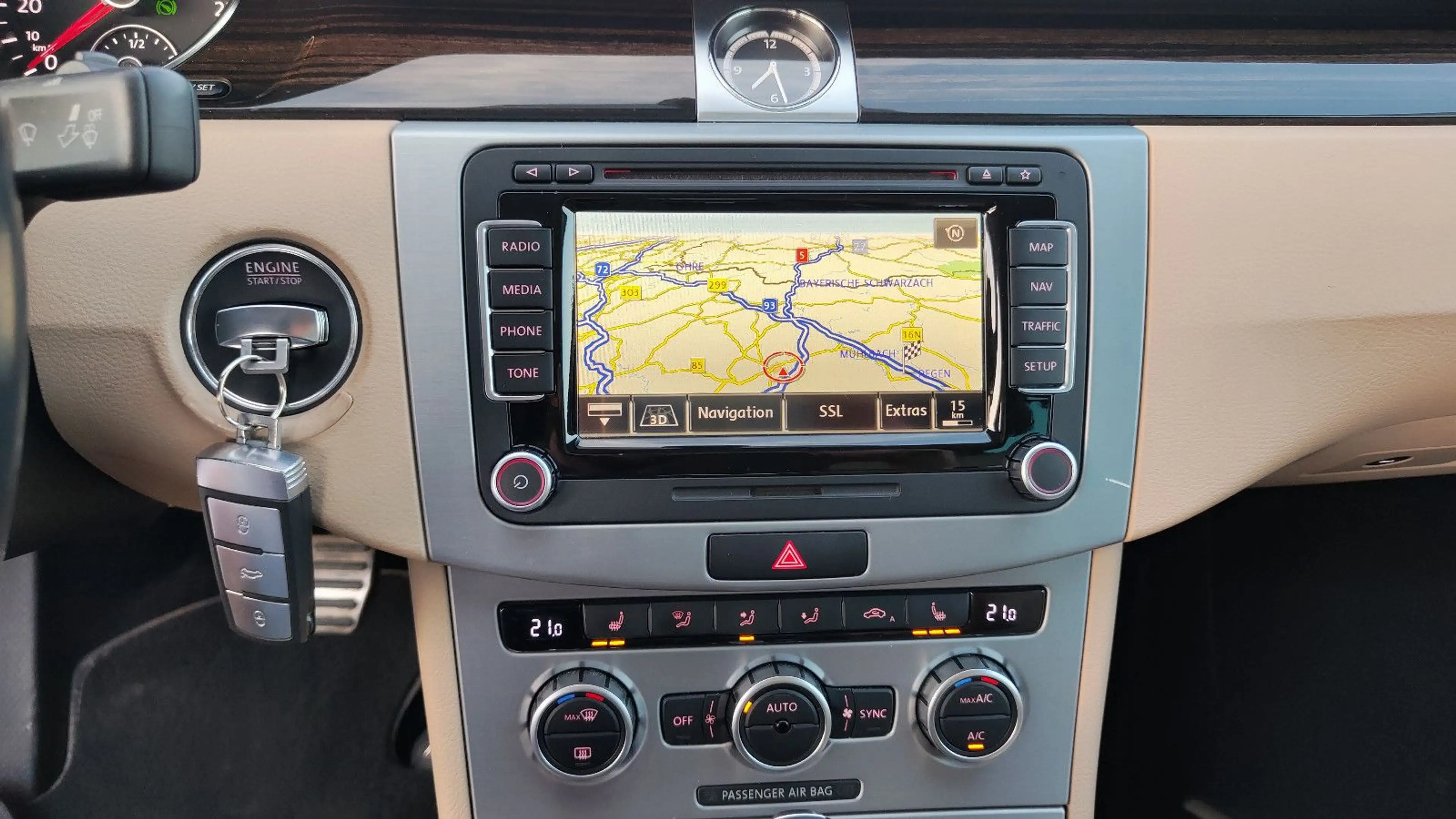 Volkswagen CC 3.6-V6 4Motion Xenon* Leder* Navi* 19-Zoll* — photo 36