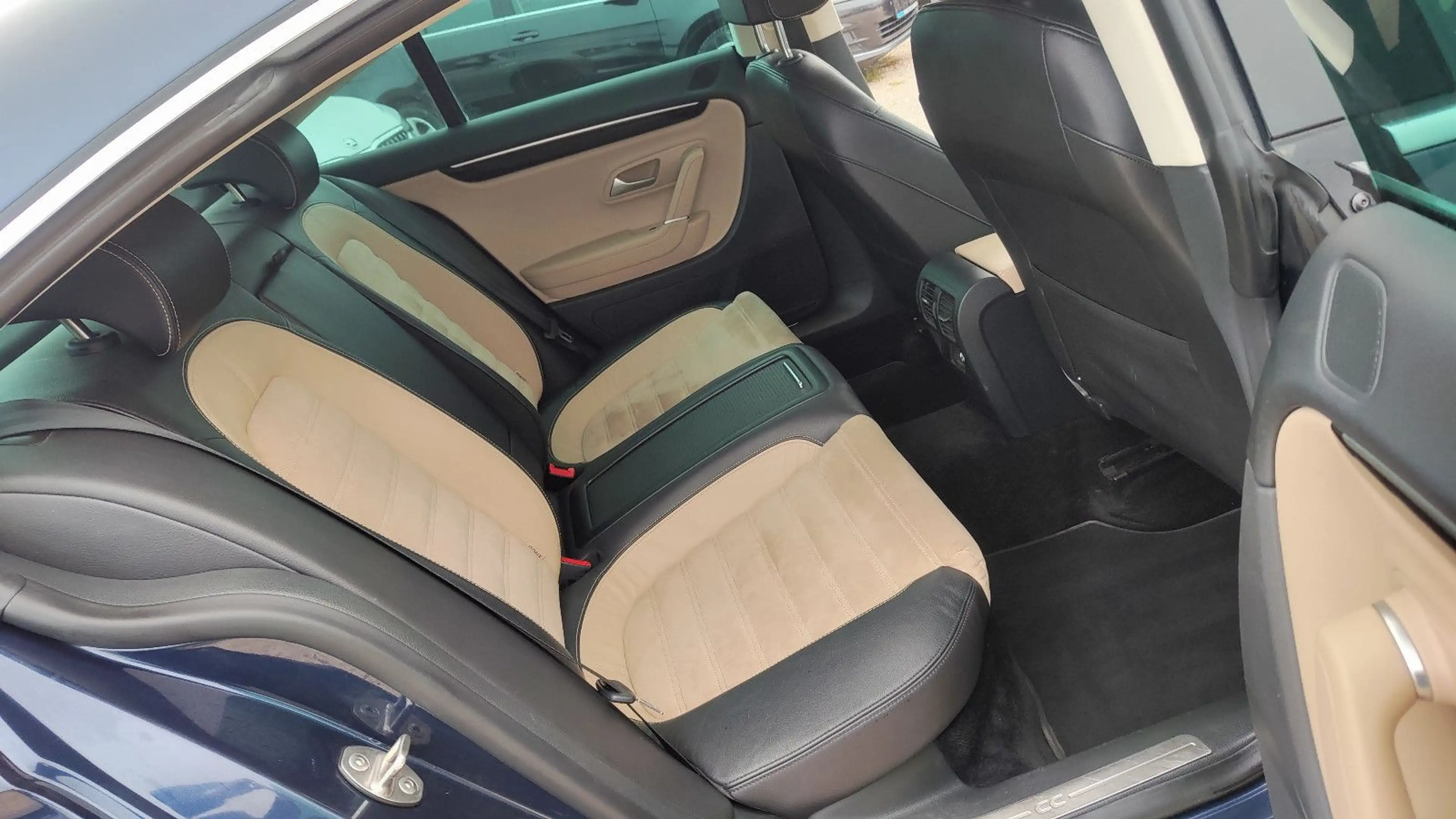 Volkswagen CC 3.6-V6 4Motion Xenon* Leder* Navi* 19-Zoll* — photo 44