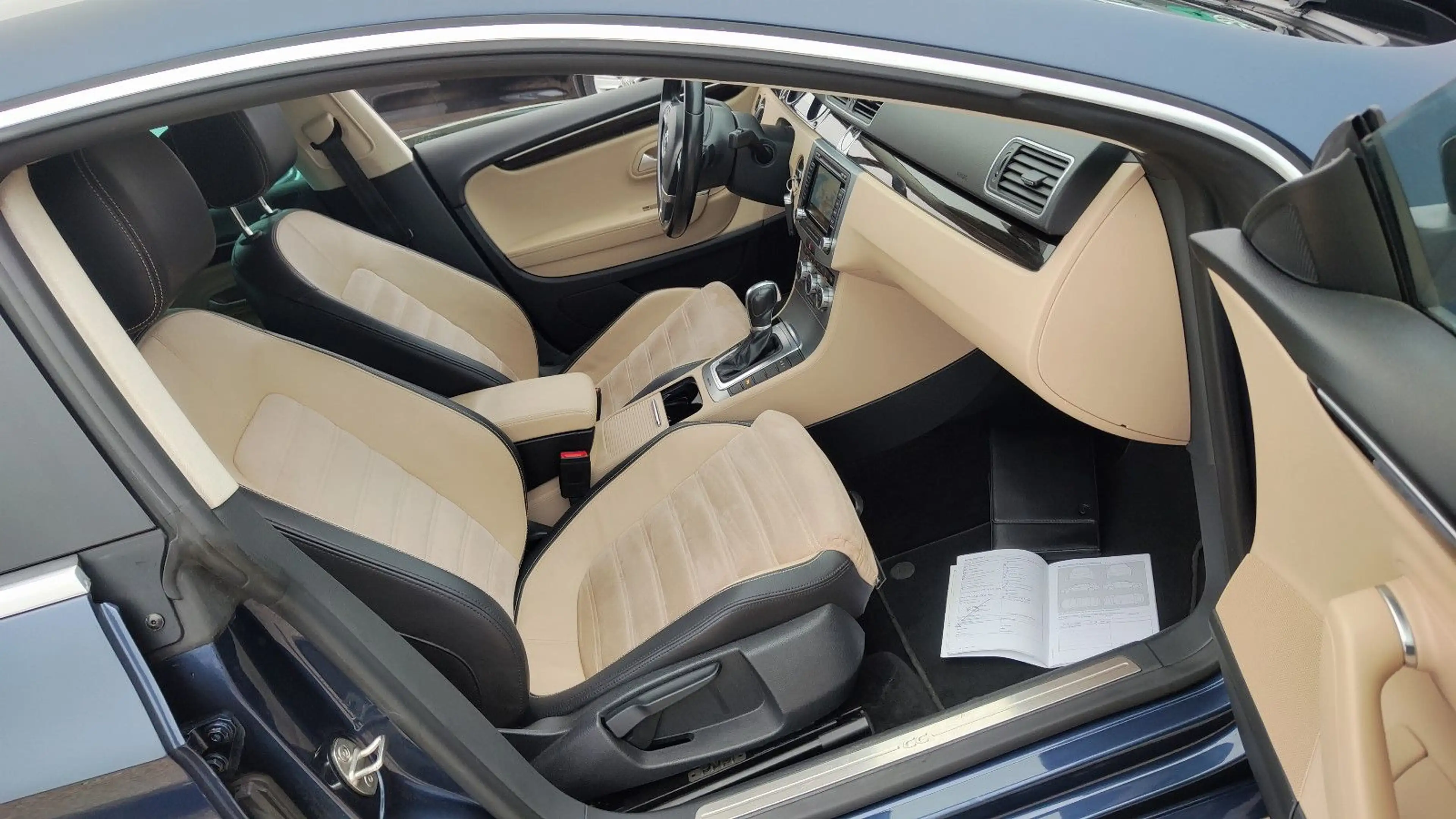 Volkswagen CC 3.6-V6 4Motion Xenon* Leder* Navi* 19-Zoll* — photo 40