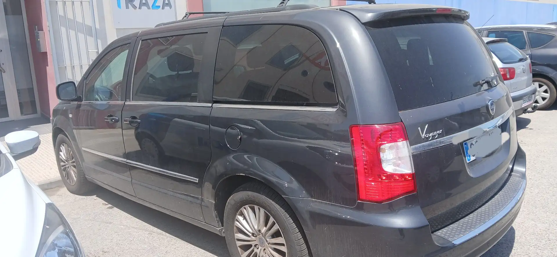 Lancia Voyager 2.8CRD Platinum Aut. - 2