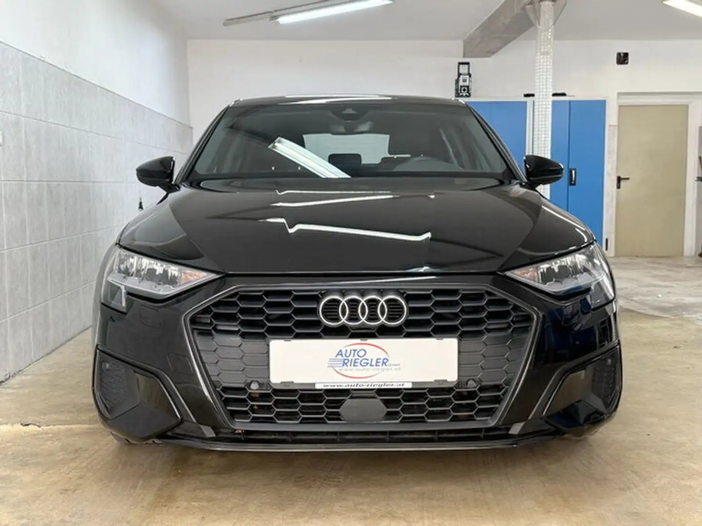 Audi A3 30 TDI ''LED-Navi-Virtual-PDC-Sitzheizung-Alu'' Schwarz - 2