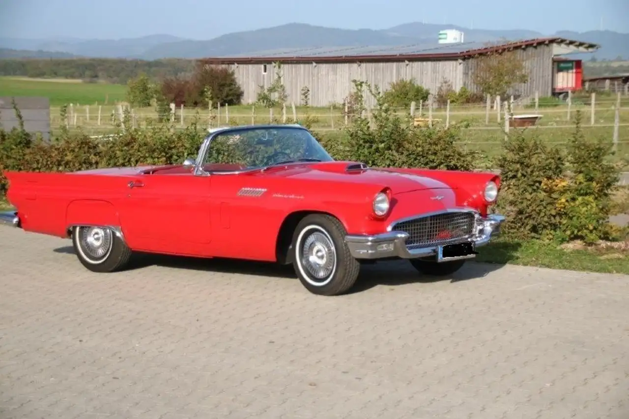 Ford Thunderbird