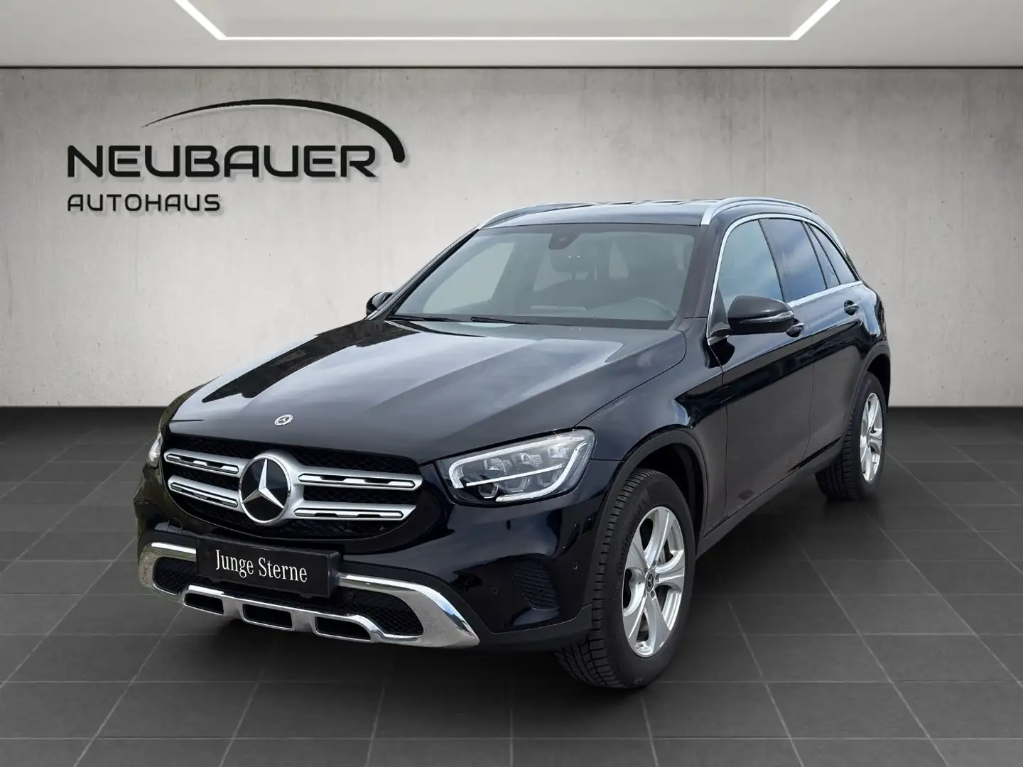 Mercedes-Benz GLC 300 de 4MATIC Shz eHeck PTS MBUX AHK RKam Schwarz - 2