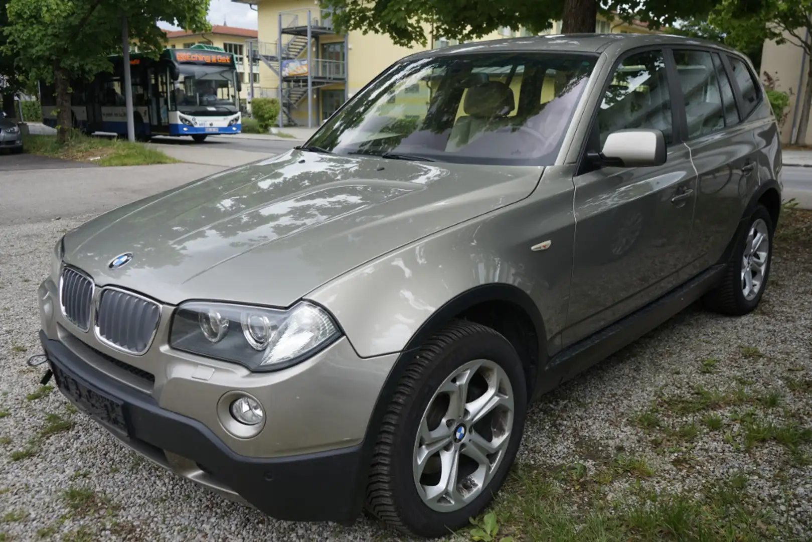 BMW X3 xDrive 20d Edition Exclusive+TURBOLADERSCHADEN Maro - 1