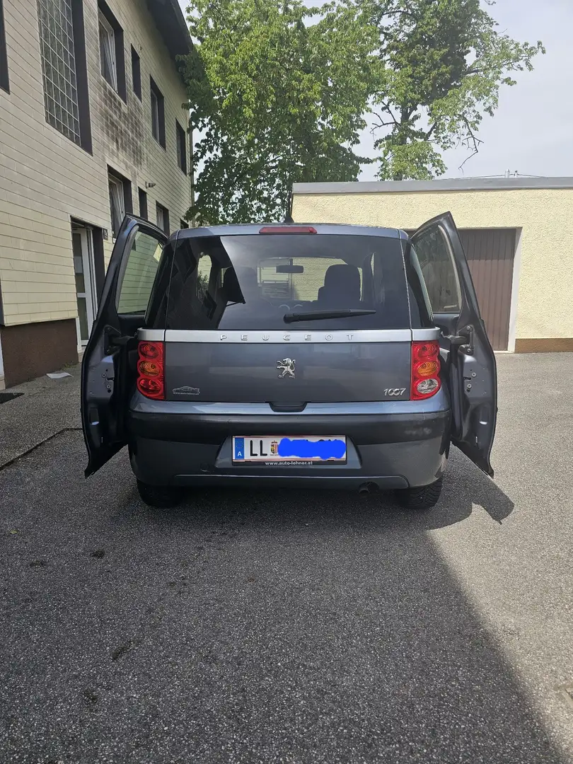 Peugeot 1007 1.4 Trendy Grau - 2