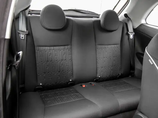 Fiat 500e view 4