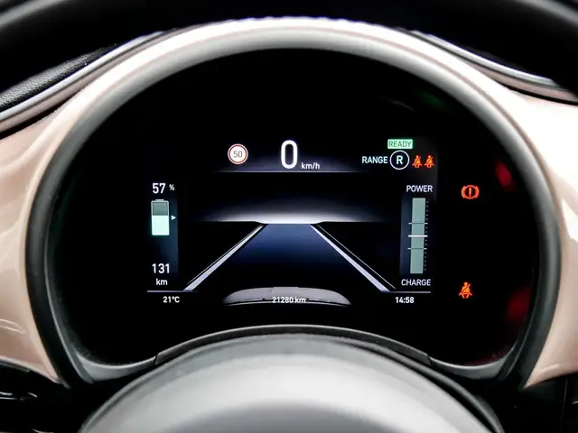 Fiat 500e view 9